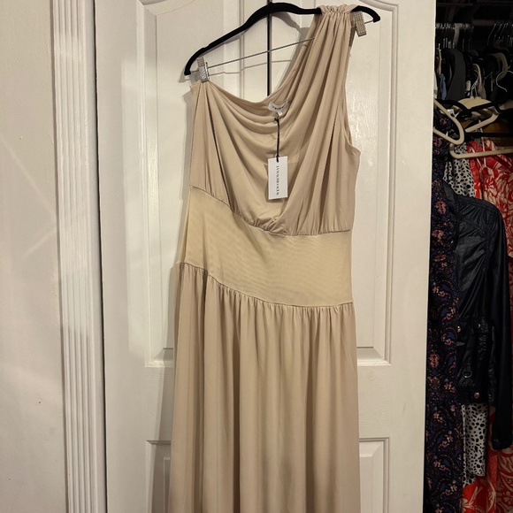 WeWoreWhat One Shoulder Maxi Dress - Picture 3 of 4